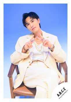 【No.ABC25-219】Album「CRAZY ROMANTIC!」MV & jacket photo off-shot