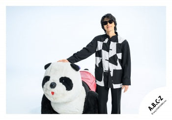 【No.ABC25-241】Album「CRAZY ROMANTIC!」MV & jacket photo off-shot