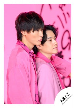 【No.ABC25-295】「A.B.C-Z Concert Tour 2025 CRAZY ROMANTIC!」Goods off-shot