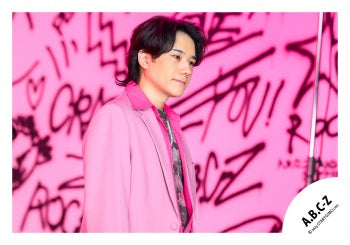 【No.ABC25-323】「A.B.C-Z Concert Tour 2025 CRAZY ROMANTIC!」Goods off-shot
