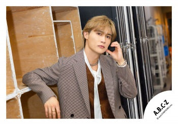 【No.ABC26-194】「A.B.C-Z Concert Tour 2026 The Way of L.O.V-E」Goods off-shot