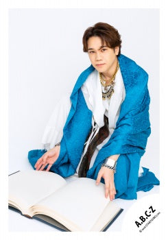 【No.ABC26-222】「A.B.C-Z Concert Tour 2026 The Way of L.O.V-E」Goods off-shot