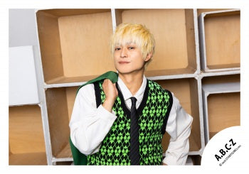 【No.ABC26-243】「A.B.C-Z Concert Tour 2026 The Way of L.O.V-E」Goods off-shot
