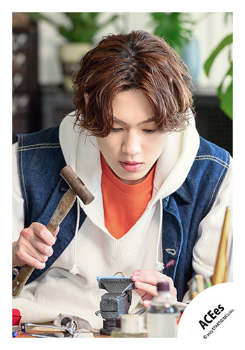 【No.ACE25-062】「ACEes Arena Tour 2025 PROLOGUE」Goods off-shot