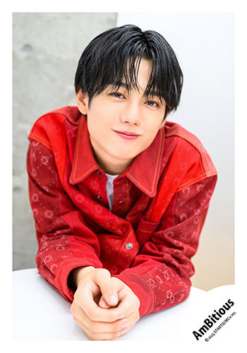 【No.AMB25-129】「AmBitious LIVE 2025 First National Tour Thank you for using AmBitious.」Goods off-shot