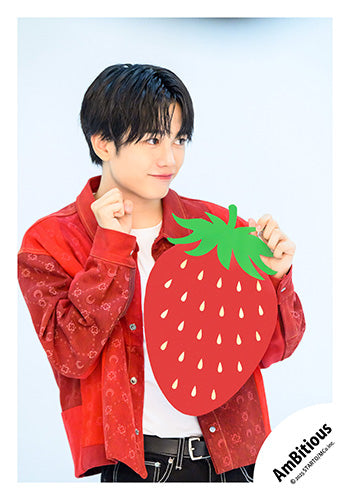 【No.AMB25-133】「AmBitious LIVE 2025 First National Tour Thank you for using AmBitious.」Goods off-shot