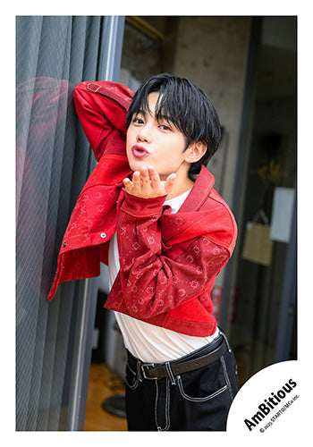 【No.AMB25-134】「AmBitious LIVE 2025 First National Tour Thank you for using AmBitious.」Goods off-shot