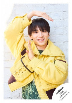 【No.AMB26-096】Profile photo off-shot 2026