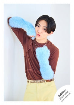 【No.AMB26-099】Profile photo off-shot 2026