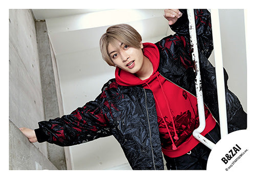 【No.BZI25-121】「B&ZAI LIVE 2025 First Beat」Goods off-shot