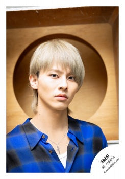 【No.BZI26-171】Profile photo off-shot 2026