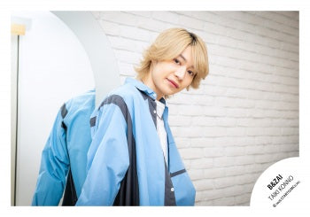 【No.BZI26-175】Profile photo off-shot 2026