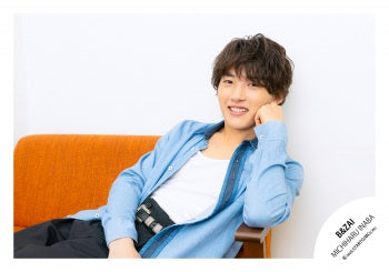 【No.BZI26-206】Profile photo off-shot 2026