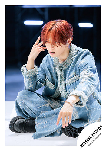 【No.HSJ25-121】Ryosuke YAMADA Album「RED」MV & jacket photo off-shot