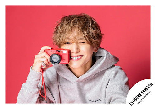 【No.HSJ25-150】Ryosuke YAMADA Album「RED」MV & jacket photo off-shot