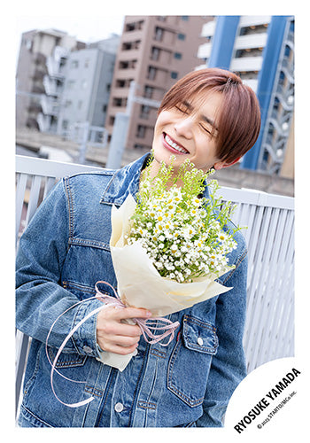 【No.HSJ25-155】Ryosuke YAMADA Album「RED」MV & jacket photo off-shot