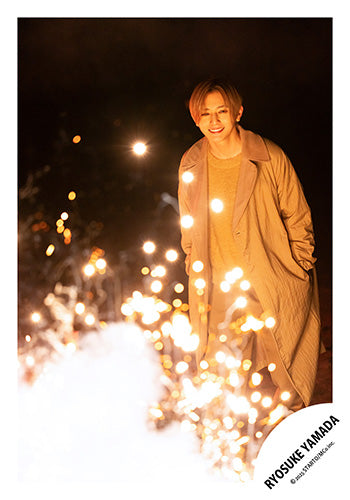 【No.HSJ25-162】「Ryosuke Yamada LIVE TOUR 2025 RED」Goods off-shot