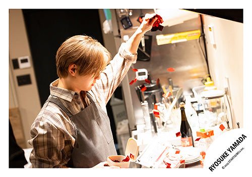 【No.HSJ25-170】「Ryosuke Yamada LIVE TOUR 2025 RED」Goods off-shot