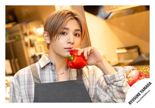 【No.HSJ25-174】「Ryosuke Yamada LIVE TOUR 2025 RED」Goods off-shot