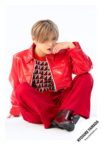 【No.HSJ25-177】「Ryosuke Yamada LIVE TOUR 2025 RED」Goods off-shot