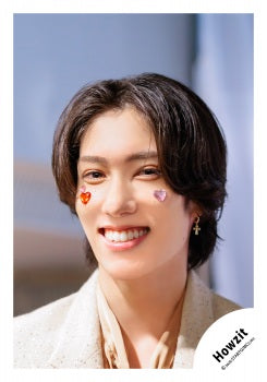 【No.HWZ26-089】「Howzit 1st LIVE 2026 NICE TO ME YOU」Goods off-shot