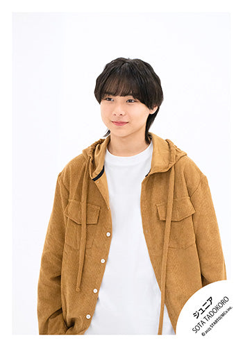 【No.JR25-1022】Profile photo off-shot 2025