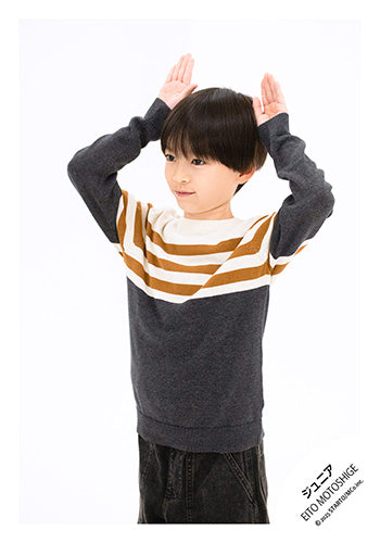 【No.JR25-1181】Profile photo off-shot 2025