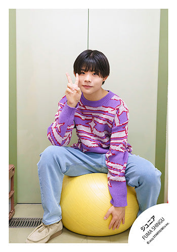 【No.JR25-951】Profile photo off-shot 2025
