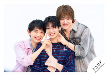 【No.JR26-1379】「Three」Goods off-shot