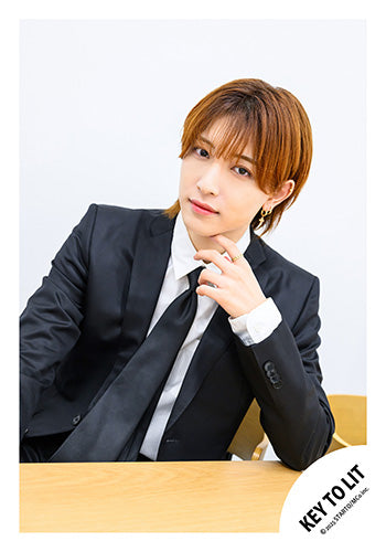 【No.KEY25-081】「KEY TO LIT Arena Tour 2025 WAKE UP THE FOOL」Goods off-shot