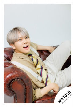 【No.KEY26-137】「KEY TO LIT Arena Tour 2026 NEO CLASSICS」goods off-shot