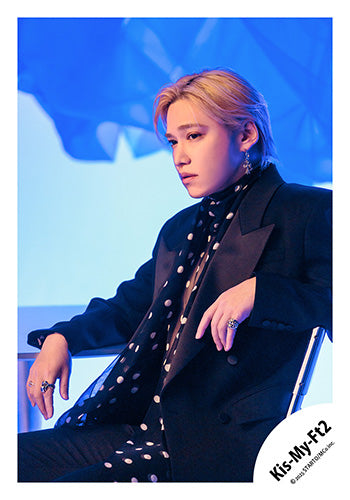 【No.KMF25-016】Single「Curtain call」MV,jacket & Special video off-shot