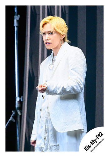 【No.KMF25-024】Single「Curtain call」MV,jacket & Special video off-shot