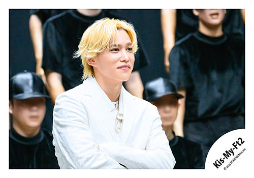 【No.KMF25-032】Single「Curtain call」MV,jacket & Special video off-shot