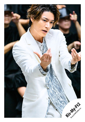 【No.KMF25-065】Single「Curtain call」MV,jacket & Special video off-shot