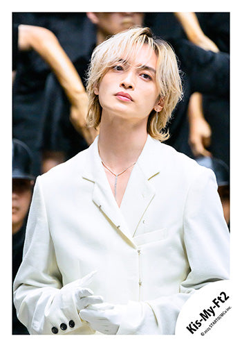 【No.KMF25-097】Single「Curtain call」MV,jacket & Special video off-shot