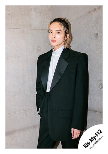 【No.KMF25-103】Single「Curtain call」MV,jacket & Special video off-shot