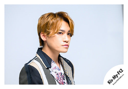 【No.KMF25-334】「Kis-My-Ft2 LIVE TOUR 2025 MAGFACT」Goods off-shot