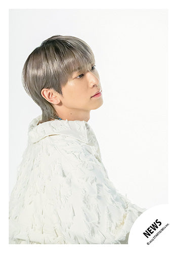 【No.NWS25-151】「NEWS LIVE TOUR 2025 Transformation」Goods off-shot