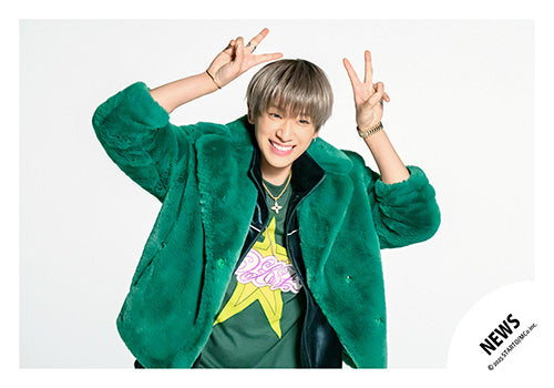 【No.NWS25-154】「NEWS LIVE TOUR 2025 Transformation」Goods off-shot