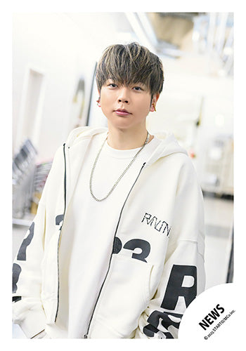 【No.NWS25-171】「NEWS LIVE TOUR 2025 Transformation」Goods off-shot
