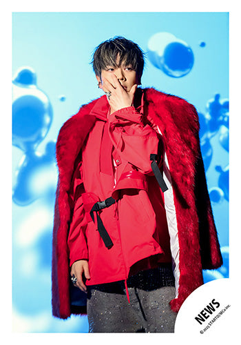 【No.NWS25-172】「NEWS LIVE TOUR 2025 Transformation」Goods off-shot