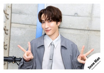 【No.SM25-1203】「Snow Man Dome Tour 2025-2026 ON」Goods off-shot