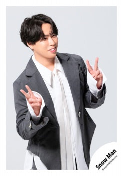 【No.SM25-1242】「Snow Man Dome Tour 2025-2026 ON」Goods off-shot