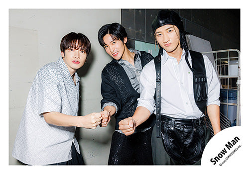 【No.SM25-506】Single「SERIOUS」MV & jacket photo off-shot