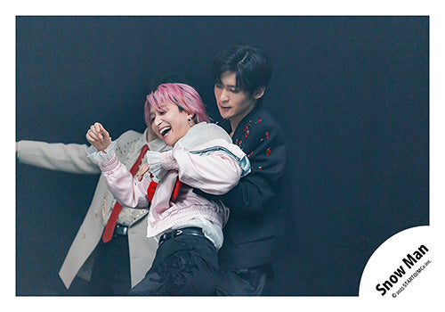 【No.SM25-523】Single「SERIOUS」MV & jacket photo off-shot