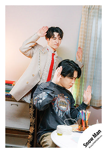 【No.SM25-529】Single「SERIOUS」MV & jacket photo off-shot