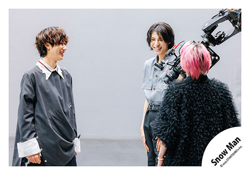 【No.SM25-532】Single「SERIOUS」MV & jacket photo off-shot