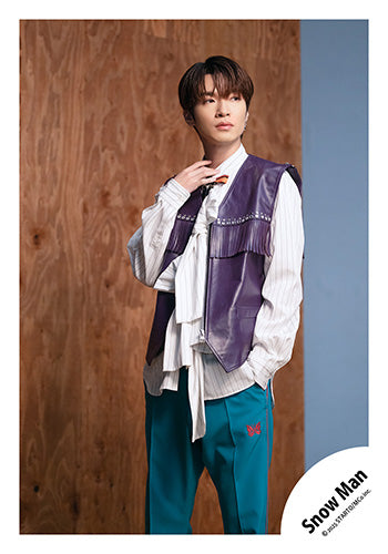 【No.SM25-557】Single「SERIOUS」MV & jacket photo off-shot