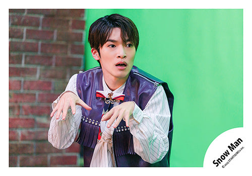 【No.SM25-559】Single「SERIOUS」MV & jacket photo off-shot